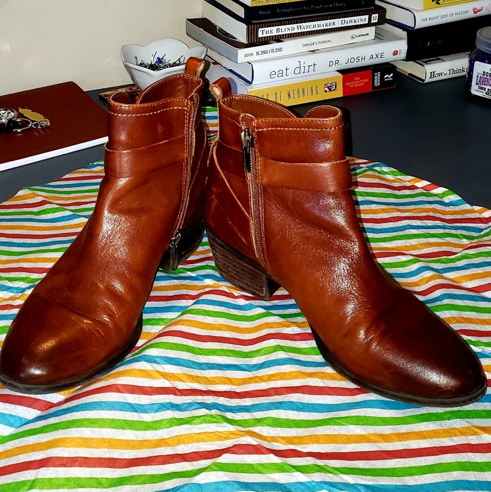 Vince Camuto Booties